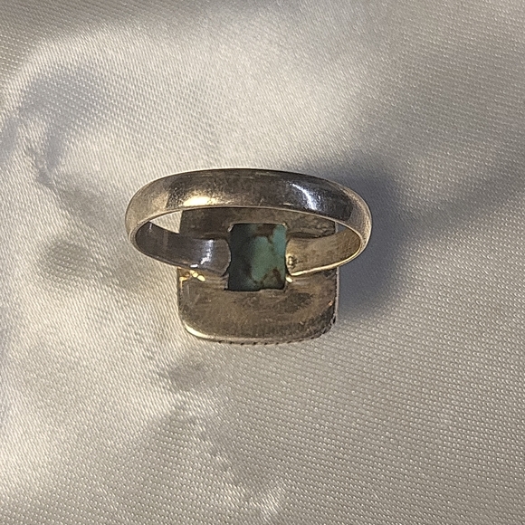 Turquoise Silver Ring - Picture 3 of 5